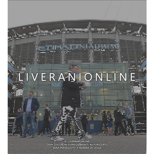 Fans arrive at the Etihad Stadium Photographer Dave Howarth/CameraSport Football - UEFA Champions League Quarter Final Second Leg - Manchester City v Paris Saint-Germain - Tuesday 12th April 2016 - Etihad Stadium - Manchester © CameraSport - 43 Linden Ave. Countesthorpe. Leicester. England. LE8 5PG - Tel: +44 (0) 116 277 4147 - admin@camerasport.com - www.camerasport.com AG ALDO LIVERANI SAS ONLY ITALY