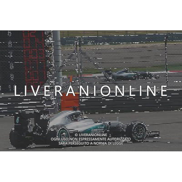 Lewis Hamilton (GBR) Mercedes AMG F1 W07 Hybrid recovers from a spin. 15.04.2016. Formula 1 World Championship, Rd 3, Chinese Grand Prix, Shanghai, China, Practice Day. - www.xpbimages.com, EMail: requests@xpbimages.com - copy of publication required for printed pictures. Every used picture is fee-liable. © Copyright: Photo4 / XPB Images /Agenzia Aldo Liverani s.a.s./ONLY ITALY-EDITORIAL USE ONLY