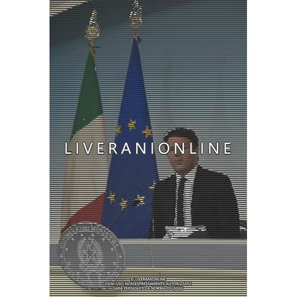 Conferenza stampa dopo il Consiglio dei ministri - Roma - 15.04.2016 - Palazzo Chigi - nella foto: Matteo Renzi /Ph. Corradetti - Ag. Aldo Liverani sas