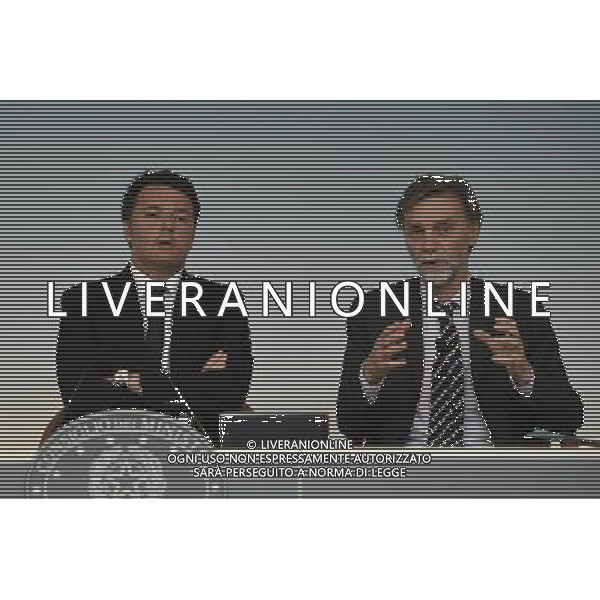 Conferenza stampa dopo il Consiglio dei ministri - Roma - 15.04.2016 - Palazzo Chigi - nella foto: Matteo Renzi e Graziano Delrio /Ph. Corradetti - Ag. Aldo Liverani sas
