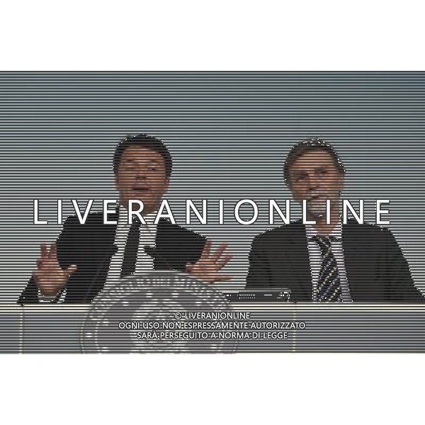 Conferenza stampa dopo il Consiglio dei ministri - Roma - 15.04.2016 - Palazzo Chigi - nella foto: Matteo Renzi e Graziano Delrio /Ph. Corradetti - Ag. Aldo Liverani sas