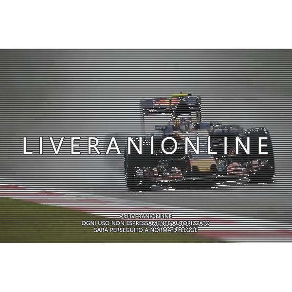 Carlos Sainz Jr (ESP) Scuderia Toro Rosso STR11. 16.04.2016. Formula 1 World Championship, Rd 3, Chinese Grand Prix, Shanghai, China, Qualifying Day. - www.xpbimages.com, EMail: requests@xpbimages.com - copy of publication required for printed pictures. Every used picture is fee-liable. Â© Copyright: Price / XPB Images/Agenzia Aldo Liverani s.a.s./ONLY ITALY/EDITORIAL USE ONLY