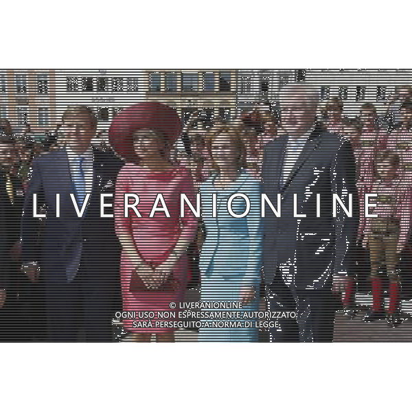 König Willem-Alexander der Niederlande, Königin Maxima der Niederlande und Horst Seehofer mit Gattin Karin beim Besuch der Residenz. München, 13.04.2016 FOT. FUTURE IMAGE/NEWSPIX.PL POLAND, UK AND GERMANY OUT !!! --- Newspix.pl /AGENZIA ALDO LIVERANI SAS - ITALY ONLY - EDITORIAL USE ONLY Il Re Guglielmo Alessandro dei Paesi Bassi , Regina Maxima d\'Olanda e Horst Seehofer in visita ai residenti a Monaco di Baviera , 2016/04/13 *** Local Caption *** www.newspix.pl mail us: info@newspix.pl call us: 0048 022 23 22 222 --- Polish Picture Agency by Ringier Axel Springer Poland