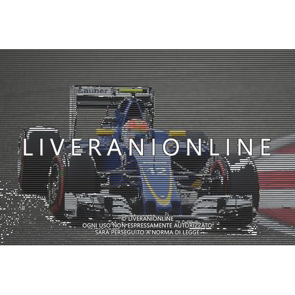 Felipe Nasr (BRA) Sauber C35. 16.04.2016. Formula 1 World Championship, Rd 3, Chinese Grand Prix, Shanghai, China, Qualifying Day. /AGENZIA ALDO LIVERANI SAS - ITALY ONLY - EDITORIAL USE ONLY