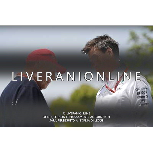 (L to R): Niki Lauda (AUT) Mercedes Non-Executive Chairman with Toto Wolff (GER) Mercedes AMG F1 Shareholder and Executive Director. 17.04.2016. Formula 1 World Championship, Rd 3, Chinese Grand Prix, Shanghai, China, Race Day. AG ALDO LIVERANI SAS ONLY ITALY