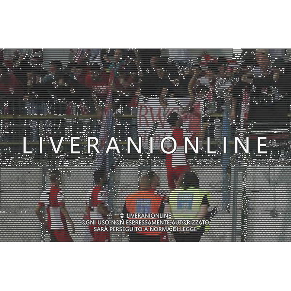 SANTARCANGELO vs RIMINI, Campionato di Calcio Lega Pro, Girone B, 31» giornata, 17/04/2016, nella foto: ALESSANDRO POLIDORI FESTEGGIA IL GOL COI TIFOSI, ©Claudio Zamagni/ Agenzia Aldo Liverani s.a.s.