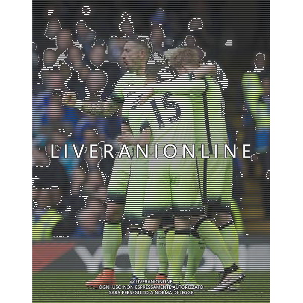 GOAL CELEBRATION - Manchester City\'s Sergio Aguero celebrates scoring his sides second goal with team mates Photographer Craig Mercer/CameraSport Football - Barclays Premiership - Chelsea v Manchester City - Saturday 16th April 2016 - Stamford Bridge - London Â© CameraSport - 43 Linden Ave. Countesthorpe. Leicester. England. LE8 5PG - Tel: +44 (0) 116 277 4147 - admin@camerasport.com - www.camerasport.com/ AGENZIA ALDO LIVERANI SAS - ITALY ONLY EDITORIAL USE ONLY