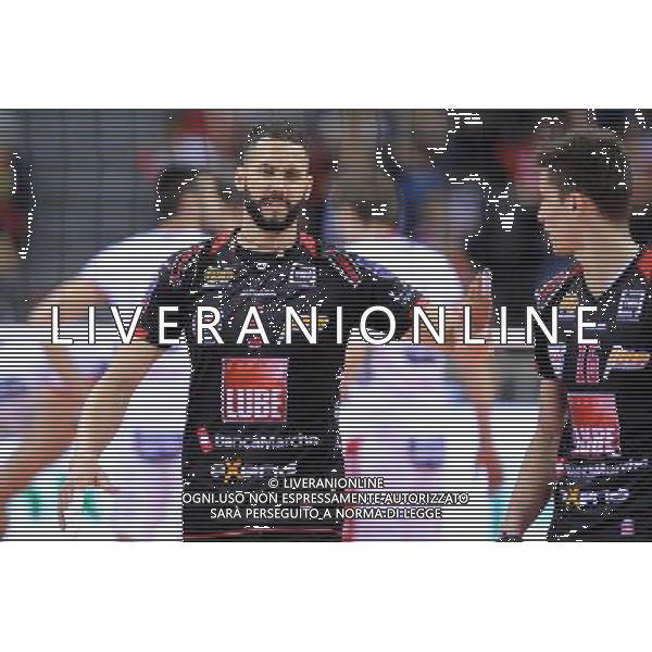 16.04.2016 KRAKOW TAURON ARENA UL. LEMA 7 ( POLAND ) SIATKOWKA MEZCZYZN ( MEN\'S VOLLEYBALL ) FINAL 4 FOUR LIGI MISTRZOW 2015/2016 ( CEV DENIZBANK VOLLEYBALL CHAMPIONS LEAGUE 2016 - FINAL FOUR ) MECZ TRENTINO DIATEC - CUCINE LUBE CIVITANOVA ( GAME ) NZ OSMANY JUANTORENA PORTUONDO , ZLOSC SMUTEK PLACZ EMOCJE KLEMEN CEBULJ FOTO MICHAL STANCZYK / CYFRASPORT / NEWSPIX.PL --- Newspix.pl AG ALDO LIVERANI SAS ONLY ITALY *** Local Caption *** www.newspix.pl mail us: info@newspix.pl call us: 0048 022 23 22 222 --- Polish Picture Agency by Ringier Axel Springer Poland