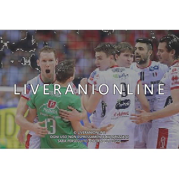 16.04.2016 KRAKOW TAURON ARENA UL. LEMA 7 ( POLAND ) SIATKOWKA MEZCZYZN ( MEN\'S VOLLEYBALL ) FINAL 4 FOUR LIGI MISTRZOW 2015/2016 ( CEV DENIZBANK VOLLEYBALL CHAMPIONS LEAGUE 2016 - FINAL FOUR ) MECZ TRENTINO DIATEC - CUCINE LUBE CIVITANOVA ( GAME ) NZ MASSIMO COLACI , SIMONE GIANNELLI , SEBASTIAN SOLE , RADOSC ZE ZWYCIESTWA , ZWYCIESTWO EMOCJE FOTO MICHAL STANCZYK / CYFRASPORT / NEWSPIX.PL --- Newspix.pl AG ALDO LIVERANI SAS ONLY ITALY *** Local Caption *** www.newspix.pl mail us: info@newspix.pl call us: 0048 022 23 22 222 --- Polish Picture Agency by Ringier Axel Springer Poland
