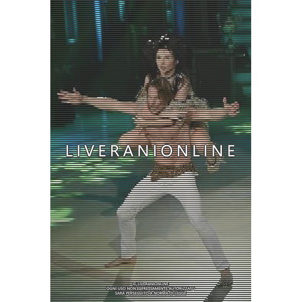 Trasmissione TV \' Ballando con le stelle \' - Roma 16.04.2016 Auditorium Rai - nella foto: Daniel Nilsson e Valeria Belozerova / Ph. Corradetti - Ag. Aldo Liverani sas/ AGENZIA ALDO LIVERANI SAS