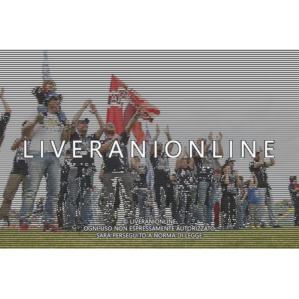 ANCONA vs SPAL, Campionato di Calcio Lega Pro, Girone B, 31» giornata, 17/04/2016, nella foto: GEMELLAGGIO TRA TIFOSERIE, ©Claudio Zamagni/ Agenzia Aldo Liverani s.a.s.