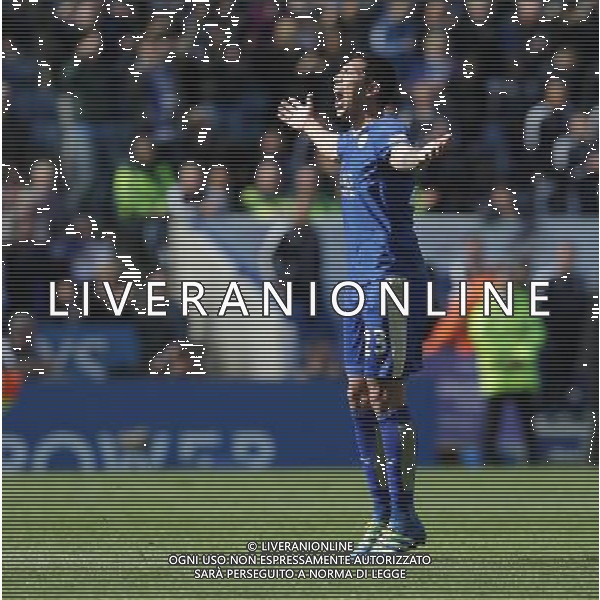 Leicester City\'s Leonardo Ulloa celebrates scoring his sides second goal Photographer Stephen White/CameraSport Football - Barclays Premiership - Leicester City v West Ham United - Sunday 17th April 2016 - King Power Stadium - Leicester © CameraSport - 43 Linden Ave. Countesthorpe. Leicester. England. LE8 5PG - Tel: +44 (0) 116 277 4147 - admin@camerasport.com - www.camerasport.com AG ALDO LIVERANI SAS ONLY ITALY