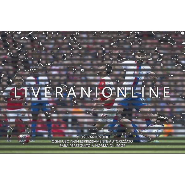 Arsenal\'s Francis Coquelin is fouled by Crystal Palace\'s Yohan Cabaye Photographer Craig Mercer/CameraSport Football - Barclays Premiership - Arsenal v Crystal Palace - Sunday 17th April 2016 - Emirates Stadium - London © CameraSport - 43 Linden Ave. Countesthorpe. Leicester. England. LE8 5PG - Tel: +44 (0) 116 277 4147 - admin@camerasport.com - www.camerasport.com AG ALDO LIVERANI SAS ONLY ITALY
