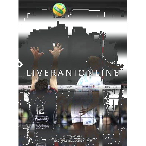 KRAKOW , TAURON ARENA 17.04.2016 SIATKOWKA MEZCZYZN CEV DENIZBANK LIGA MISTRZOW FINAL FOUR FINAL ZENIT KAZAN - TRENTINO DIATEC SEZON 2015 / 2016 NZ MITAR TZOURITS ( TRENTINO ) WILFREDO LEON ( ZENIT ) FOT MICHAL NOWAK / NEWSPIX.PL KRAKOW , TAURON ARENA 17.04.2016 VOLLEYBALL MEN\'S CEV DENIZBANK CHAMPIONS LEAGUE FINAL FOUR FINAL GAME ZENIT KAZAN - TRENTINO DIATEC SEASON 2015 / 2016 MICHAL NOWAK / NEWSPIX.PL --- Newspix.pl AG ALDO LIVERANI SAS *** Local Caption *** www.newspix.pl mail us: info@newspix.pl call us: 0048 022 23 22 222 --- Polish Picture Agency by Ringier Axel Springer Poland