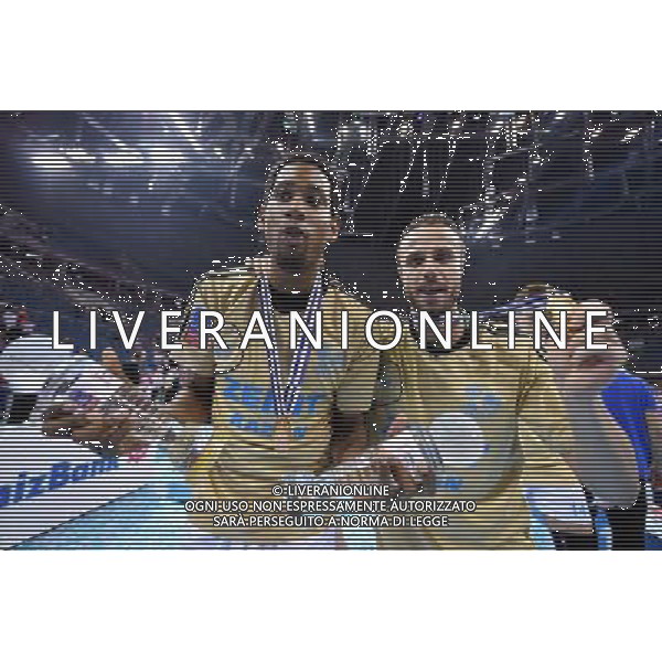 2016.04.17 Krakow Siatkowka mezczyzn Liga Mistrzow Final Four feta dekoracja podium viva Zenit Kazan - Trentino Diatec N/z Wilfredo LEON VENERO Foto Lukasz Laskowski / PressFocus 2016.04.17 Krakow Men volleyball 2016 CEV DenizBank Volleyball Champions League Final Four Zenit Kazan - Trentino Diatec Wilfredo LEON VENERO Credit: Lukasz Laskowski / PressFocus / NEWSPIX.PL --- Newspix.pl AG ALDO LIVERANI SAS *** Local Caption *** www.newspix.pl mail us: info@newspix.pl call us: 0048 022 23 22 222 --- Polish Picture Agency by Ringier Axel Springer Poland