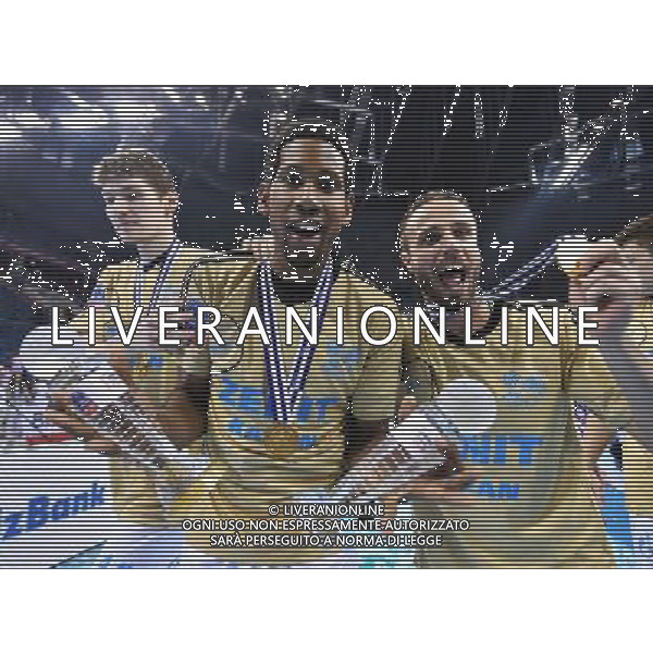 2016.04.17 Krakow Siatkowka mezczyzn Liga Mistrzow Final Four feta dekoracja podium viva Zenit Kazan - Trentino Diatec N/z Wilfredo LEON VENERO Foto Lukasz Laskowski / PressFocus 2016.04.17 Krakow Men volleyball 2016 CEV DenizBank Volleyball Champions League Final Four Zenit Kazan - Trentino Diatec Wilfredo LEON VENERO Credit: Lukasz Laskowski / PressFocus / NEWSPIX.PL --- Newspix.pl AG ALDO LIVERANI SAS *** Local Caption *** www.newspix.pl mail us: info@newspix.pl call us: 0048 022 23 22 222 --- Polish Picture Agency by Ringier Axel Springer Poland