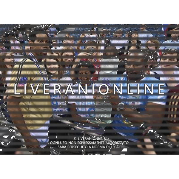 2016.04.17 Krakow Siatkowka mezczyzn Liga Mistrzow Final Four feta dekoracja podium viva Zenit Kazan - Trentino Diatec N/z Wilfredo LEON VENERO ojciec Wilfredo Leon Hechavarria matka Alina Venero Boza dziewczyna Malgorzata Gronkowska Foto Lukasz Laskowski / PressFocus 2016.04.17 Krakow Men volleyball 2016 CEV DenizBank Volleyball Champions League Final Four Zenit Kazan - Trentino Diatec Wilfredo LEON VENERO ojciec Wilfredo Leon Hechavarria matka Alina Venero Boza dziewczyna Malgorzata Gronkowska Credit: Lukasz Laskowski / PressFocus / NEWSPIX.PL --- Newspix.pl AG ALDO LIVERANI SAS *** Local Caption *** www.newspix.pl mail us: info@newspix.pl call us: 0048 022 23 22 222 --- Polish Picture Agency by Ringier Axel Springer Poland