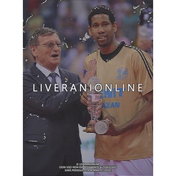 2016.04.17 Krakow Siatkowka mezczyzn Liga Mistrzow Final Four feta dekoracja podium viva Zenit Kazan - Trentino Diatec N/z Wilfredo LEON VENERO Foto Lukasz Laskowski / PressFocus 2016.04.17 Krakow Men volleyball 2016 CEV DenizBank Volleyball Champions League Final Four Zenit Kazan - Trentino Diatec Wilfredo LEON VENERO Credit: Lukasz Laskowski / PressFocus / NEWSPIX.PL --- Newspix.pl AG ALDO LIVERANI SAS *** Local Caption *** www.newspix.pl mail us: info@newspix.pl call us: 0048 022 23 22 222 --- Polish Picture Agency by Ringier Axel Springer Poland