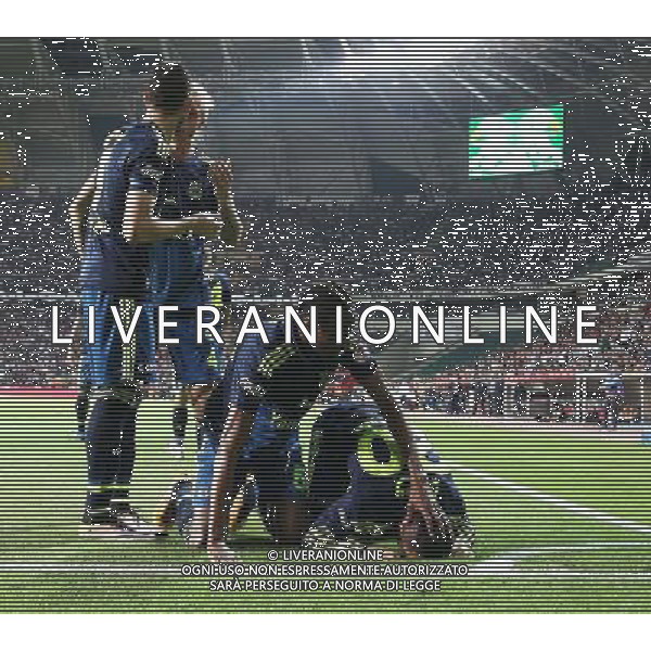 Ziraat Turkey Cup match between Konyaspor and Fenerbahce at Torku Arena in Konya , Turkey , April 20, 2016. Final Score: Konyaspor 0 - Fenerbahce 3 Pictured:: Fenerbahce players celebrates for Volkan Sen \' s goal. TURCJA PUCHAR TURCJI PILKA NOZNA SEZON 2015/2016 FOT.SESKIM PHOTO/NEWSPIX.PL POLAND, TURKEY, GERMANY, AUSTRIA AND UK OUT !!! --- Newspix.pl AG ALDO LIVERANI SAS