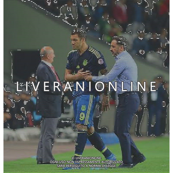 Ziraat Turkey Cup match between Konyaspor and Fenerbahce at Torku Arena in Konya , Turkey , April 20, 2016. Final Score: Konyaspor 0 - Fenerbahce 3 Pictured:: Coach Vitor Pereira and Jose Fernandao of Fenerbahce. TURCJA PUCHAR TURCJI PILKA NOZNA SEZON 2015/2016 FOT.SESKIM PHOTO/NEWSPIX.PL POLAND, TURKEY, GERMANY, AUSTRIA AND UK OUT !!! --- Newspix.pl AG ALDO LIVERANI SAS