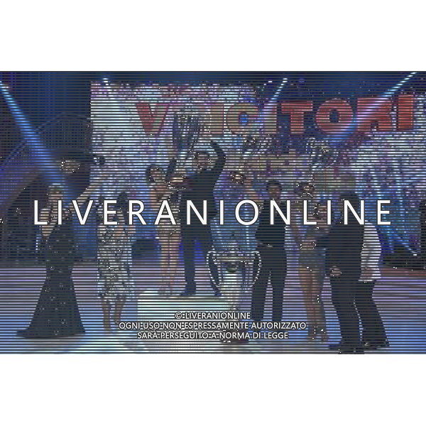Finale della trasmissione TV \' Ballando con le stelle \' Roma - 23.04.2016 - Auditorium Rai - nella foto: Iago Garcia e Samanta Togni vincitori della edizione del 2016 / Ph. Corradetti - Ag. Aldo Liverani sas