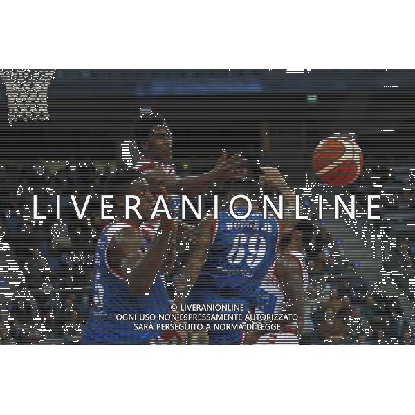 Lega Basket serie A, Consultinvest Pesaro vs Acqua Vitasnella Cant, 24/04/2016 nella foto: UNA FASE DI GIOCO, ©CLAUDIO ZAMAGNI/AGENZIA ALDO LIVERANI S.A.S.
