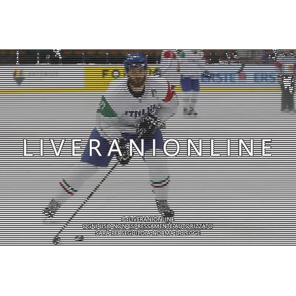 KATOWICE 2016.04.27 SPORT HOKEJ NA LODZIE MISTRZOSTWA SWIATA DYWIZJI 1A JAPONIA - WLOCHY NZ. THOMAS LARKIN ITA FOT. MICHAL CHWIEDUK / FOKUSMEDIA/NEWSPIX.PL KATOWICE 2016.04.27 SPORT ICE HOCKEY WORLD CHAMPIONSHIP DIVISION 1 GROUP A JAPAN - ITALY FOT. MICHAL CHWIEDUK / FOKUSMEDIA --- Newspix.pl AG ALDO LIVERANI SAS *** Local Caption *** www.newspix.pl mail us: info@newspix.pl call us: 0048 022 23 22 222 --- Polish Picture Agency by Ringier Axel Springer Poland