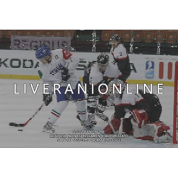 KATOWICE 2016.04.27 SPORT HOKEJ NA LODZIE MISTRZOSTWA SWIATA DYWIZJI 1A JAPONIA - WLOCHY NZ. SIMON KOSTNER ITA RYO HASHIBA JPN TAKUTO ONODA JPN FOT. MICHAL CHWIEDUK / FOKUSMEDIA/NEWSPIX.PL KATOWICE 2016.04.27 SPORT ICE HOCKEY WORLD CHAMPIONSHIP DIVISION 1 GROUP A JAPAN - ITALY FOT. MICHAL CHWIEDUK / FOKUSMEDIA --- Newspix.pl AG ALDO LIVERANI SAS *** Local Caption *** www.newspix.pl mail us: info@newspix.pl call us: 0048 022 23 22 222 --- Polish Picture Agency by Ringier Axel Springer Poland