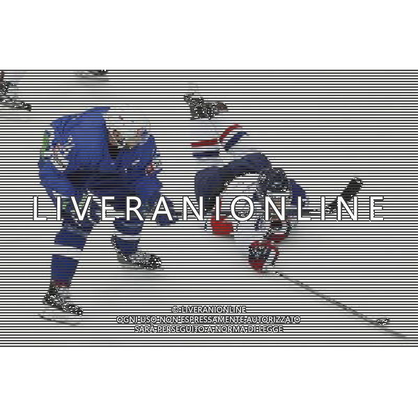 KATOWICE 2016.04.27 SPORT HOKEJ NA LODZIE MISTRZOSTWA SWIATA DYWIZJI 1A SLOWENIA - KOREA NZ. ROK TICAR SLO SANGWOOK KIM KOR FOT. MICHAL CHWIEDUK / FOKUSMEDIA/NEWSPIX.PL KATOWICE 2016.04.27 SPORT ICE HOCKEY WORLD CHAMPIONSHIP DIVISION 1 GROUP A SLOVENIA - KOREA FOT. MICHAL CHWIEDUK / FOKUSMEDIA --- Newspix.pl AG ALDO LIVERANI SAS *** Local Caption *** www.newspix.pl mail us: info@newspix.pl call us: 0048 022 23 22 222 --- Polish Picture Agency by Ringier Axel Springer Poland