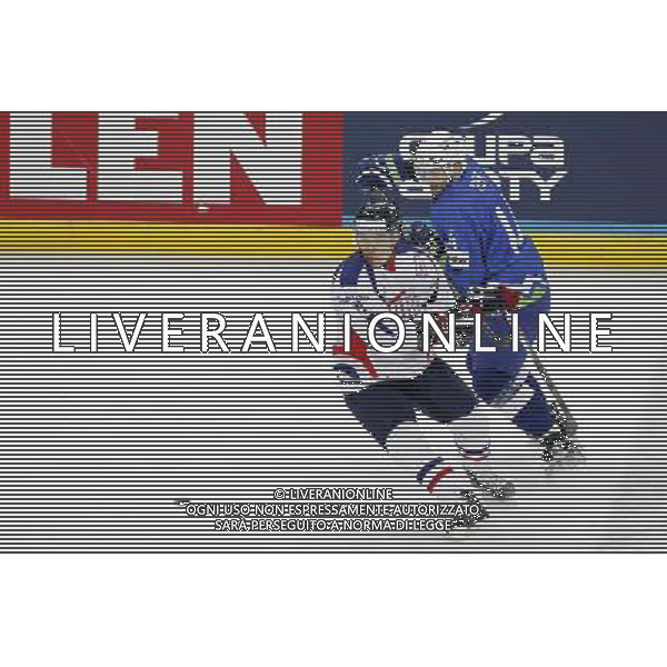 KATOWICE 2016.04.27 SPORT HOKEJ NA LODZIE MISTRZOSTWA SWIATA DYWIZJI 1A SLOWENIA - KOREA NZ. MINHO CHO KOR JURIJ REPE SLO FOT. MICHAL CHWIEDUK / FOKUSMEDIA/NEWSPIX.PL KATOWICE 2016.04.27 SPORT ICE HOCKEY WORLD CHAMPIONSHIP DIVISION 1 GROUP A SLOVENIA - KOREA FOT. MICHAL CHWIEDUK / FOKUSMEDIA --- Newspix.pl AG ALDO LIVERANI SAS *** Local Caption *** www.newspix.pl mail us: info@newspix.pl call us: 0048 022 23 22 222 --- Polish Picture Agency by Ringier Axel Springer Poland