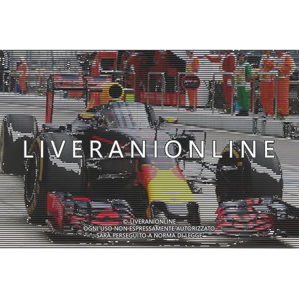 Daniel Ricciardo (AUS) Red Bull Racing RB12 running the Aero Screen. 29.10.2016. Formula 1 World Championship, Rd 4, Russian Grand Prix, Sochi Autodrom, Sochi, Russia, Practice Day. - www.xpbimages.com, EMail: requests@xpbimages.com - copy of publication required for printed pictures. Every used picture is fee-liable. Â© Copyright: Batchelor / XPB Images/Agenzia Aldo Liverani s.a.s./ONLY ITALY/EDITORIAL USE ONLY