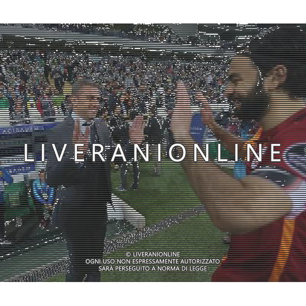 Turkey sportoto superlig soccer match between Bursaspor and Galatasaray at Timsah Arena in Bursa , Turkey , on April 29 , 2016. Final Score : Bursaspor 1 - Galatasaray 1 Pictured: Coach Hamza Hamzaoglu of Bursaspor and Selcuk Inan of Galatasaray. LIGA TURECKA PILKA NOZNA SEZON 2015/2016 FOT.SESKIM PHOTO/NEWSPIX.PL POLAND, TURKEY, GERMANY, AUSTRIA AND UK OUT !!! --- Newspix.pl/ AGENZIA ALDO LIVERANI SAS - ITALY ONLY EDITORIAL USE ONLY