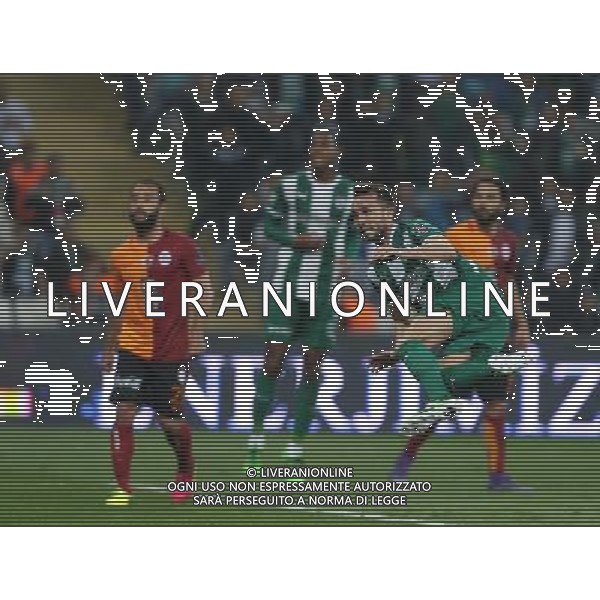 Turkey sportoto superlig soccer match between Bursaspor and Galatasaray at Timsah Arena in Bursa , Turkey , on April 29 , 2016. Final Score : Bursaspor 1 - Galatasaray 1 Pictured: Tomas Sivok of Bursaspor. LIGA TURECKA PILKA NOZNA SEZON 2015/2016 FOT.SESKIM PHOTO/NEWSPIX.PL POLAND, TURKEY, GERMANY, AUSTRIA AND UK OUT !!! --- Newspix.pl/ AGENZIA ALDO LIVERANI SAS - ITALY ONLY EDITORIAL USE ONLY