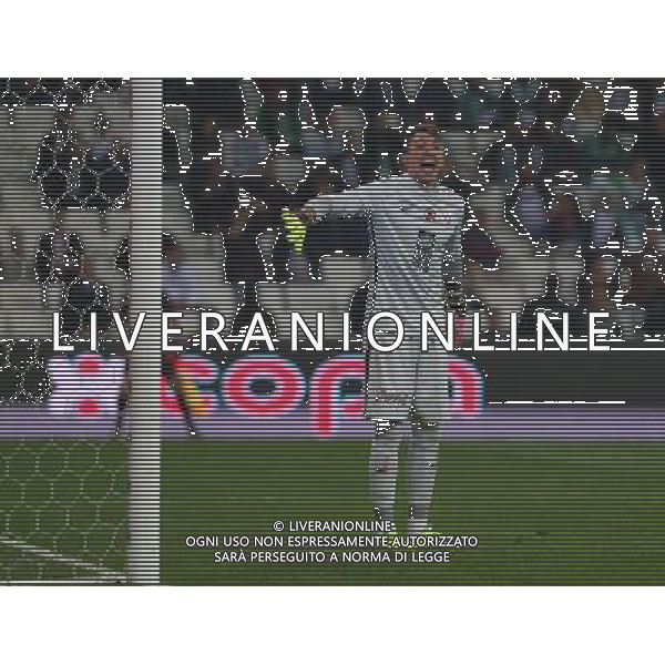 Turkey sportoto superlig soccer match between Bursaspor and Galatasaray at Timsah Arena in Bursa , Turkey , on April 29 , 2016. Final Score : Bursaspor 1 - Galatasaray 1 Pictured: Goalkeeper Fernando Muslera of Galatasaray. LIGA TURECKA PILKA NOZNA SEZON 2015/2016 FOT.SESKIM PHOTO/NEWSPIX.PL POLAND, TURKEY, GERMANY, AUSTRIA AND UK OUT !!! --- Newspix.pl/ AGENZIA ALDO LIVERANI SAS - ITALY ONLY EDITORIAL USE ONLY