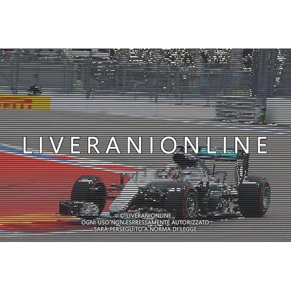 Lewis Hamilton (GBR) Mercedes AMG F1 W07 Hybrid. 30.04.2016. Formula 1 World Championship, Rd 4, Russian Grand Prix, Sochi Autodrom, Sochi, Russia, Qualifying Day. / AGENZIA ALDO LIVERANI SAS - ITALY ONLY EDITORIAL USE ONLY