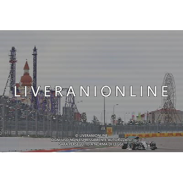 Lewis Hamilton (GBR) Mercedes AMG F1 W07 Hybrid. 30.04.2016. Formula 1 World Championship, Rd 4, Russian Grand Prix, Sochi Autodrom, Sochi, Russia, Qualifying Day. / AGENZIA ALDO LIVERANI SAS - ITALY ONLY EDITORIAL USE ONLY