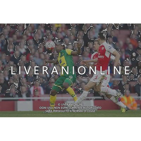 Norwich City\'s Cameron Jerome in action during todays match Photographer Craig Mercer/CameraSport Football - Barclays Premiership - Arsenal v Norwich City - Saturday 30th April 2016 - Emirates stadium - London © CameraSport - 43 Linden Ave. Countesthorpe. Leicester. England. LE8 5PG - Tel: +44 (0) 116 277 4147 - admin@camerasport.com - www.camerasport.com AG ALDO LIVERANI SAS ONLY ITALY