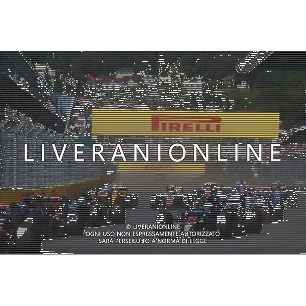 The start of the race. 01.05.2016. Formula 1 World Championship, Rd 4, Russian Grand Prix, Sochi Autodrom, Sochi, Russia, Race Day. AG ALDO LIVERANI SAS ONLY ITALY