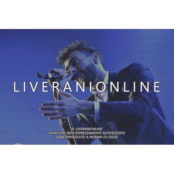 IL CONCERTO DI MARCO MENGONI ALL\'UNIPOL ARENA DI BOLOGNA 01 MAGGIO 2016 © OPTIMAFOTO / AGENZIA ALDO LIVERANI SAS