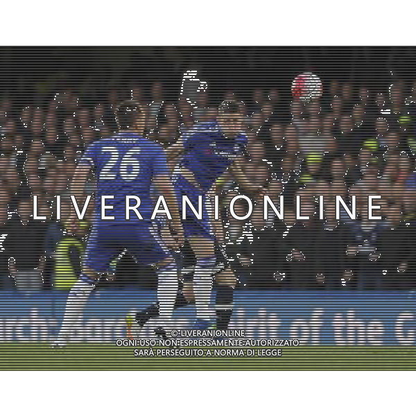 Chelsea\'s Gary Cahill in action during todays match Photographer Ashley Western/CameraSport Football - Barclays Premiership - Chelsea v Tottenham Hotspur - Monday 2nd May 2016 - Stamford Bridge - London © CameraSport - 43 Linden Ave. Countesthorpe. Leicester. England. LE8 5PG - Tel: +44 (0) 116 277 4147 - admin@camerasport.com - www.camerasport.com AG ALDO LIVERANI SAS ONLY ITALY