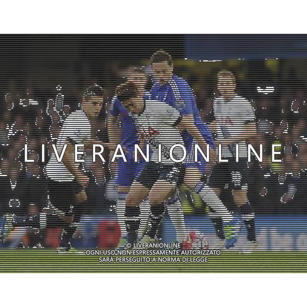 Tottenham Hotspur\'s Son Heung-Min holds off the challenge from Chelsea\'s Nemanja Matic Photographer Ashley Western/CameraSport Football - Barclays Premiership - Chelsea v Tottenham Hotspur - Monday 2nd May 2016 - Stamford Bridge - London © CameraSport - 43 Linden Ave. Countesthorpe. Leicester. England. LE8 5PG - Tel: +44 (0) 116 277 4147 - admin@camerasport.com - www.camerasport.com AG ALDO LIVERANI SAS ONLY ITALY