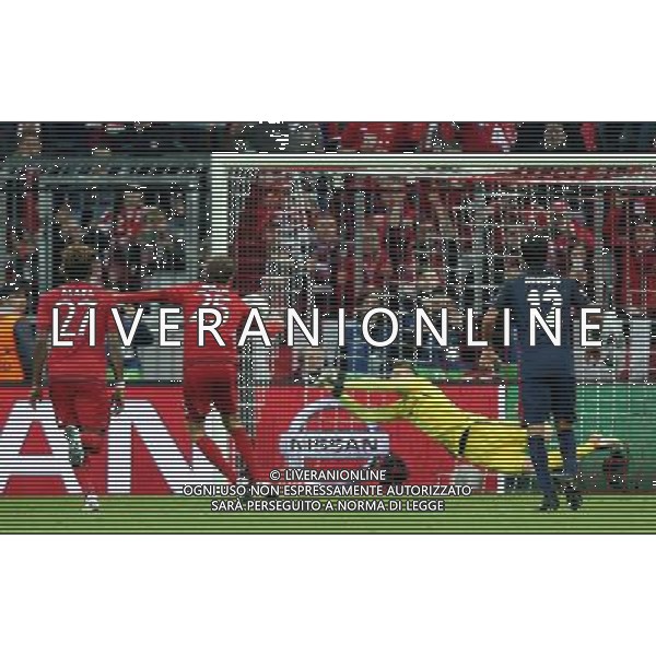firo : 03.05.2016, Fu§ball, Saison 2015/2016, UEFA Champions League,CL,Halbfinale, RŸckspiel, FC Bayern MŸnchen - Atletico Madrid Torwart Jan Oblak hŠlt Elfmeter von Thomas M†LLER $worldrightsEs gelten unsere AGB, einsehbar auf www.firosportphoto.de ¤ONLY FOR USE IN G E R M A N Y !!!!! Photo : BPI, copyright by firo sportphoto: Coesfelder Str.207 48249 DŸlmen Tel.:02594 9916004 www.firosportphoto.de mail@firosportphoto.de (V o l k s b a n k B o c h u m - W i t t e n ) BLZ.: 430 601 29 Kt. Nr.: 341 117 100 Tel.:02594 9916004 AG ALDO LIVERANI SAS ONLY ITALY