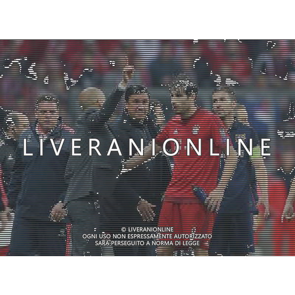 firo Fu§ball, Fussball, 03.05.2016 Uefa Champions League, CL Saison 2015/2016 Halbfinale, RŸckspiel FCB FC Bayern MŸnchen Muenchen - Atletico Madrid Atletico Co-Trainer Germ‡n Burgos, Gestik, Geste, FCB Trainer Coach Pep Guardiola, FCB Javi Mart’nez Martinez $worldrights Es gelten unsere AGB, einsehbar auf www.firosportphoto.de copyright by firo sportphoto: Coesfelder Str.207 48249 DŸlmen www.firosportphoto.de mail@firosportphoto.de (V o l k s b a n k B o c h u m - W i t t e n ) IBAN DE68 4306 0129 0341 1171 00 Tel:Ê 02594 - 9916004 Fax:Ê02594 - 9916005 AG ALDO LIVERANI SAS ONLY ITALY