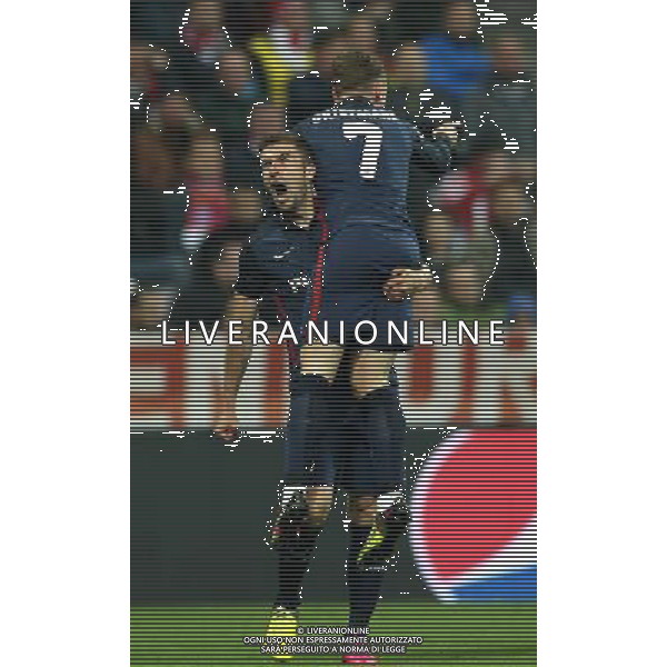 firo : Fu§ball,Fussball : 03.05.2016 Champions League, Saison 2015/2016: FC Bayern MŸnchen - Atletico Madrid, FCB, Halbfinale, RŸckspiel, Torjubel, Jubel, Freude, Tor zum1:1durch Antoine Griezmann ( Atletico Madrid ), Gabi ( Atletico Madrid ) $worldrightsEs gelten unsere AGB, einsehbar auf www.firosportphoto.de copyright by firo sportphoto: Coesfelder Str. 207 D- 48249 DŸlmen www.firosportphoto.de mail@firosportphoto.de (V o l k s b a n k B o c h u m - W i t t e n ) IBAN DE68 4306 0129 0341 1171 00 Tel: +49-2594 - 9916004 Fax: +49-2594 - 9916005 AG ALDO LIVERANI SAS ONLY ITALY