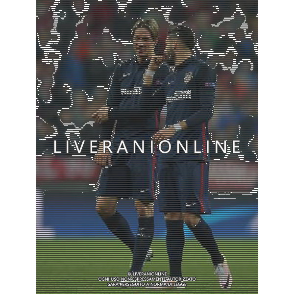 firo : Fu§ball,Fussball : 03.05.2016 Champions League, Saison 2015/2016: FC Bayern MŸnchen - Atletico Madrid, FCB, Halbfinale, RŸckspiel, Fernando Torres ( Atletico Madrid ), Yannick Carrasco ( Atletico Madrid ), ganze Figur, Gestik, Schlussjubel, Jubel, Freude $worldrights,Es gelten unsere AGB, einsehbar auf www.firosportphoto.de copyright by firo sportphoto: Coesfelder Str. 207 D- 48249 DŸlmen www.firosportphoto.de mail@firosportphoto.de (V o l k s b a n k B o c h u m - W i t t e n ) IBAN DE68 4306 0129 0341 1171 00 Tel: +49-2594 - 9916004 Fax: +49-2594 - 9916005 AG ALDO LIVERANI SAS ONLY ITALY