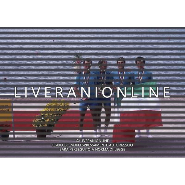 SEUL 1988 OLIMPIADI NELLA FOTO POLI PIETRO -FARINA GIANLUCA- TIZZANO DAVIDE-AGOSTINO ABBAGNALE VINCONO LA MEDAGLIA D\'ORO AG ALDO LIVERANI SAS