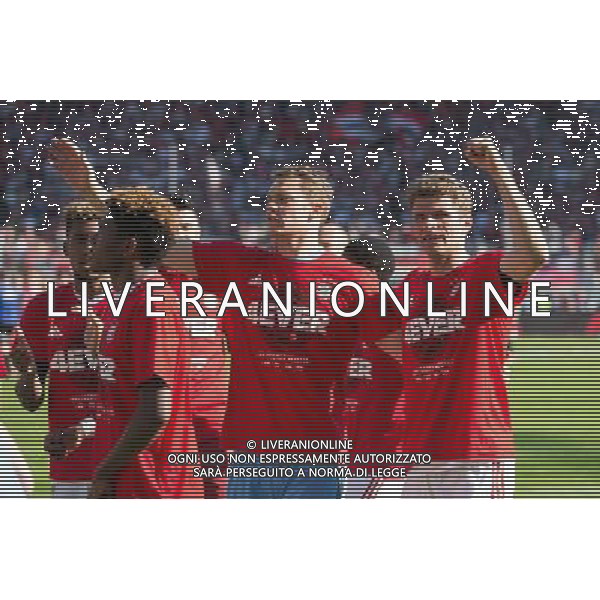 firo : Fu§ball,Fussball : 07.05.2016 1. Bundesliga, Saison 2015/2016: FC Ingolstadt 04 - FC Bayern MŸnchen, FCB, Kingsley Coman ( MŸnchen ), Manuel Neuer ( MŸnchen ), Thomas MŸller ( MŸnchen ), halbe Figur, Gestik, Jubel, Freude, Meisterjubel, T-Shirt, 4ever $worldrightsEs gelten unsere AGB, einsehbar auf www.firosportphoto.de copyright by firo sportphoto: Coesfelder Str. 207 D- 48249 DŸlmen www.firosportphoto.de mail@firosportphoto.de (V o l k s b a n k B o c h u m - W i t t e n ) IBAN DE68 4306 0129 0341 1171 00 Tel: +49-2594 - 9916004 Fax: +49-2594 - 9916005 AG ALDO LIVERANI SAS ONLY ITALY