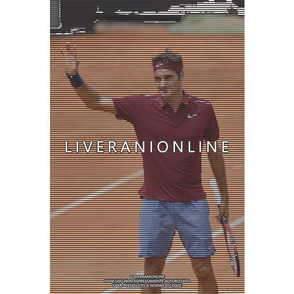 Internazionali BNL d\'Italia 2016 Roma - 11.05.2016 - Foro Italico - nella foto: Roger Federer saluta il pubblico /Ph. Corradetti - AGENZIA ALDO LIVERANI SAS