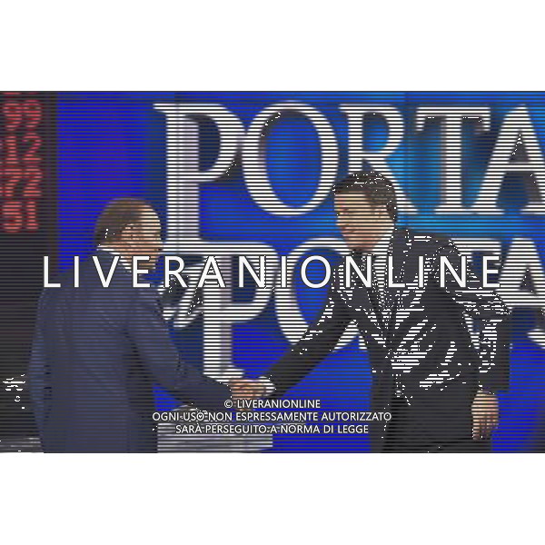 Matteo Renzi ospite della trasmissione TV \' Porta a Porta \' Roma - 12.05.2016 - Studi RAI Teulada - nella foto: Matteo Renzi e Bruno Vespa / Ph. Corradetti - AGENZIA ALDO LIVERANI SAS