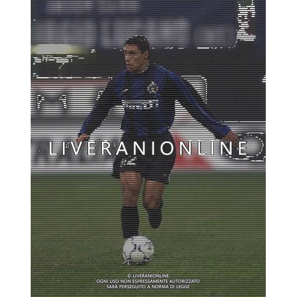 07-12-2000 INTER HERTA BERLINO COPPA UEFA NELLA FOTO IVAN RAMIRO CORDOBA AG ALDO LIVERANI SAS